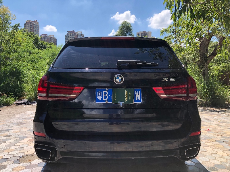 深圳17年宝马X56