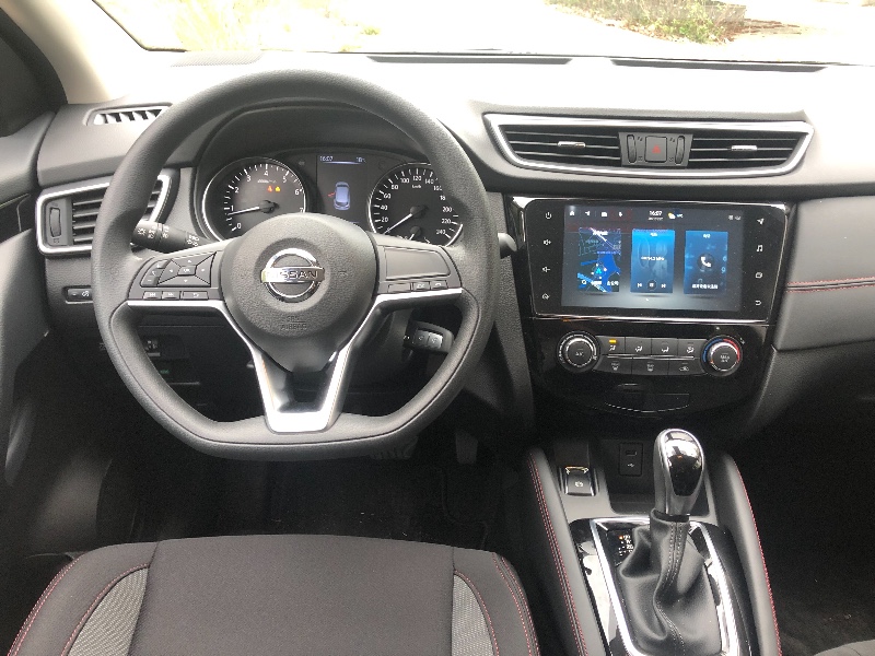 深圳20年日产逍客5