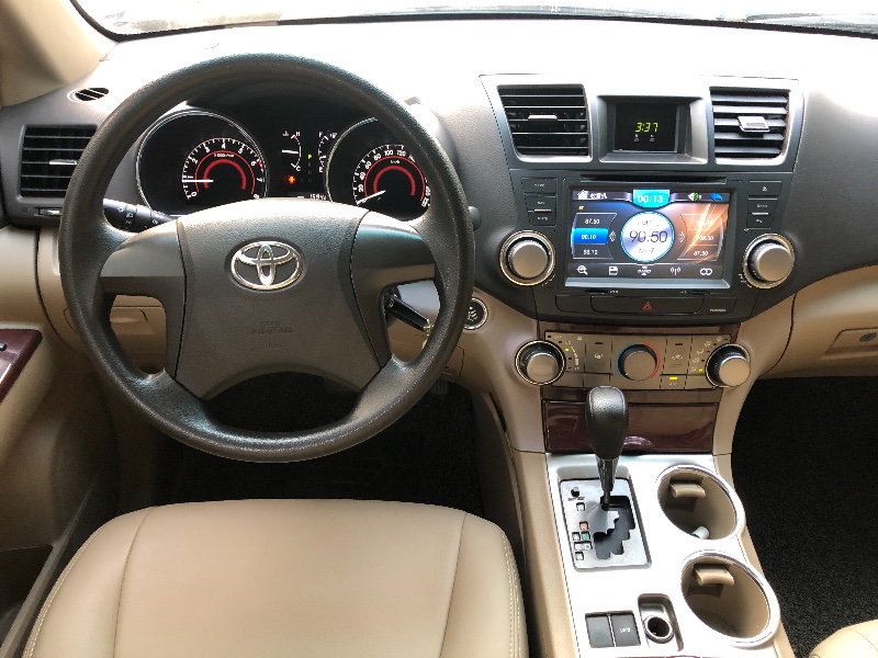 深圳13年丰田汉兰达5