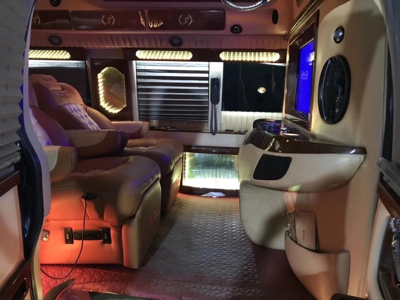 深圳12年GMC商务之星3