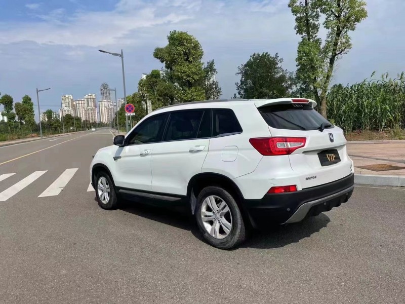 重慶15年長安汽車CS755