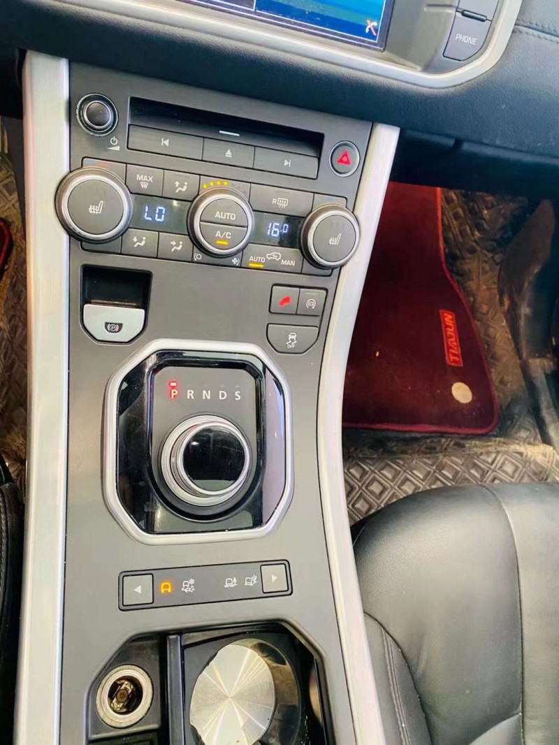 邢台16年路虎极光3