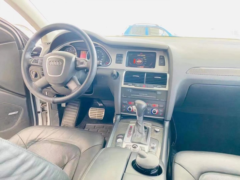 邢台10年奥迪Q74