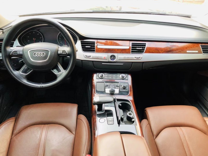 廊坊12年奥迪A8L7