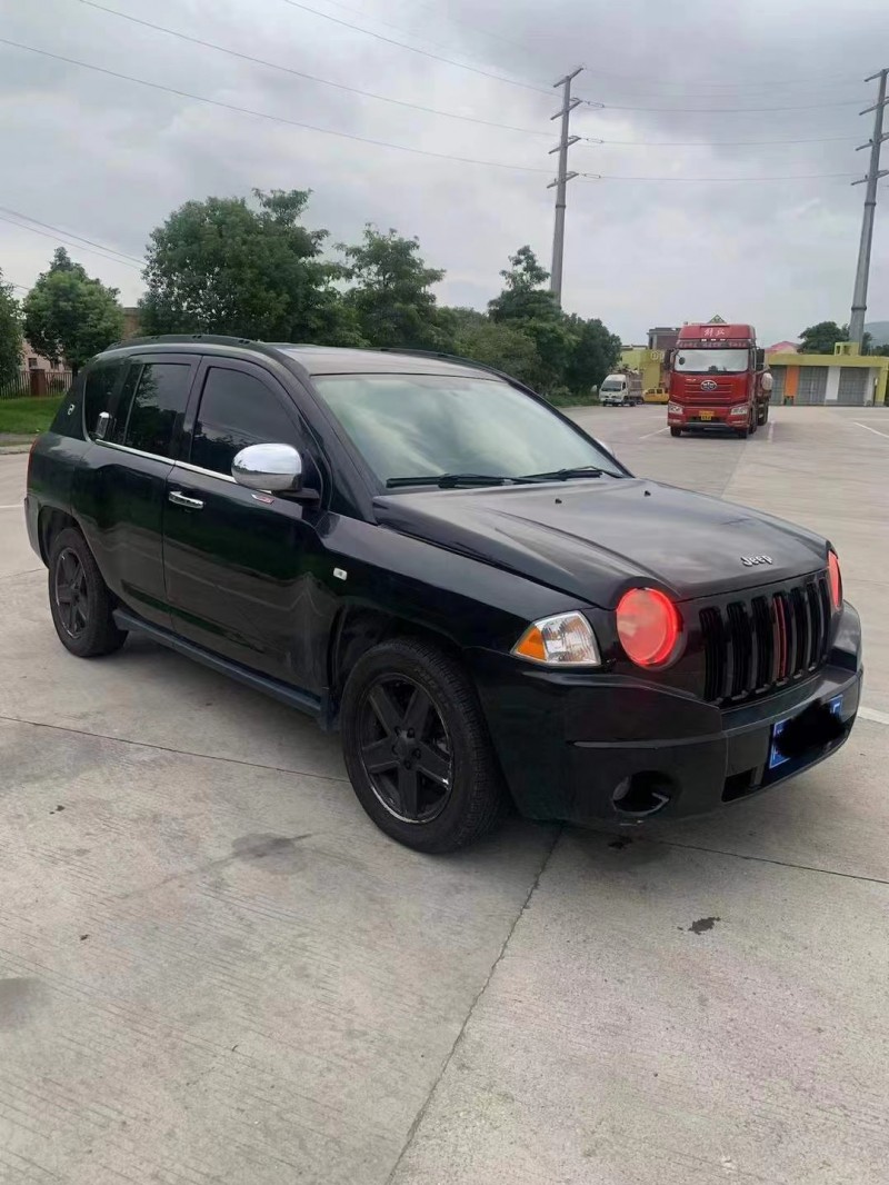 安慶10年Jeep指南者2