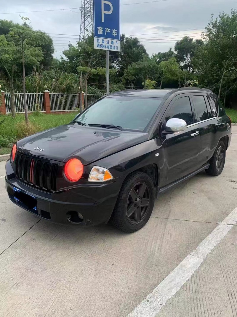 安慶10年Jeep指南者3