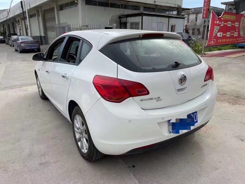 广州15年别克英朗9