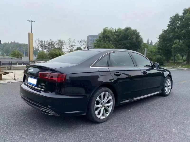 嘉興19年奧迪A6L5