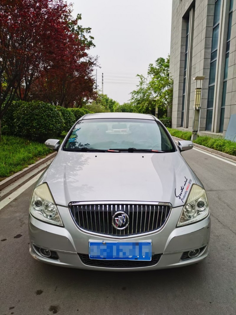 徐州13年别克凯越1