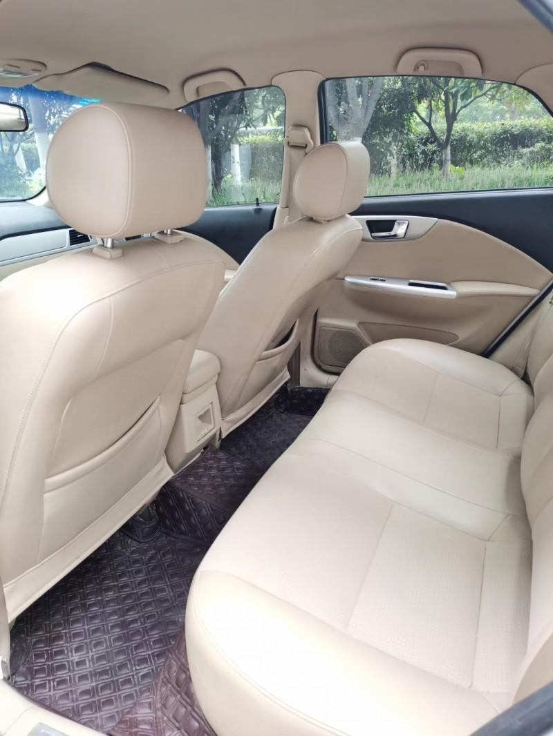 徐州13年别克凯越5