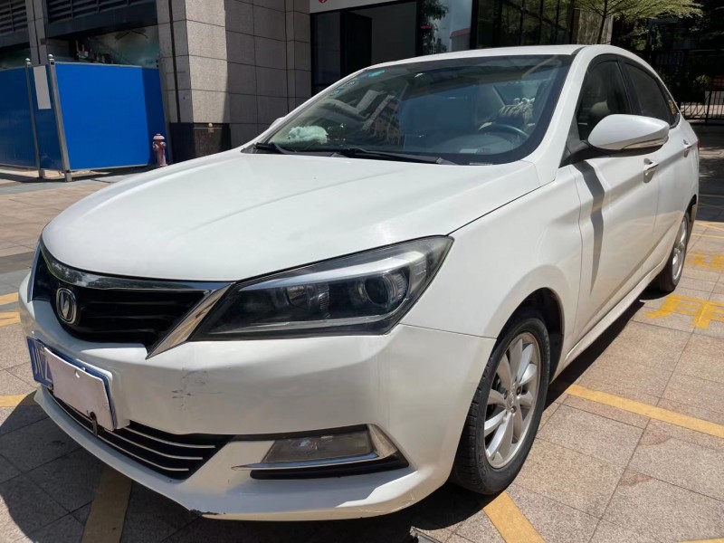 中山18年長安汽車悅翔V73