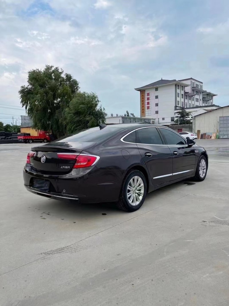 徐州17年别克君越4