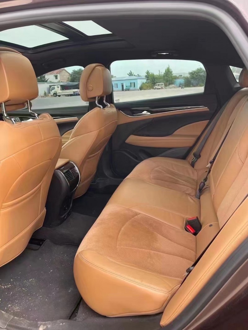 徐州17年别克君越6