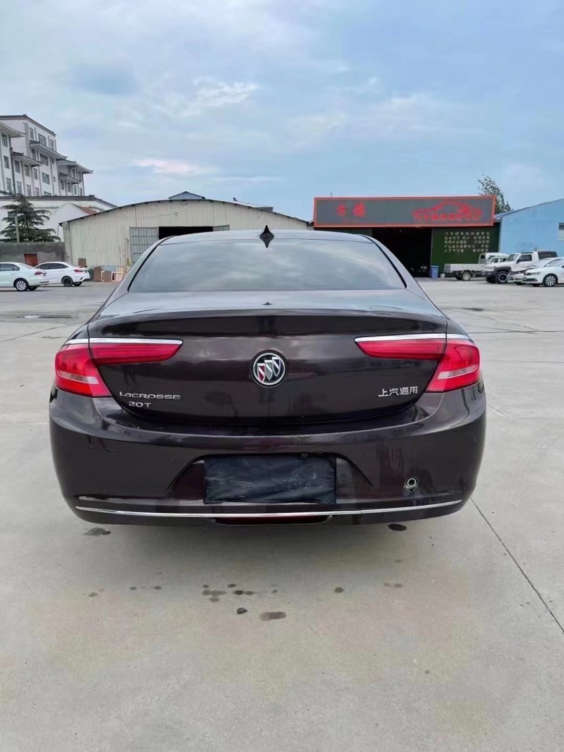 徐州17年别克君越9