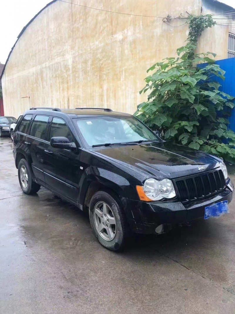 濟寧09年Jeep大切諾基2