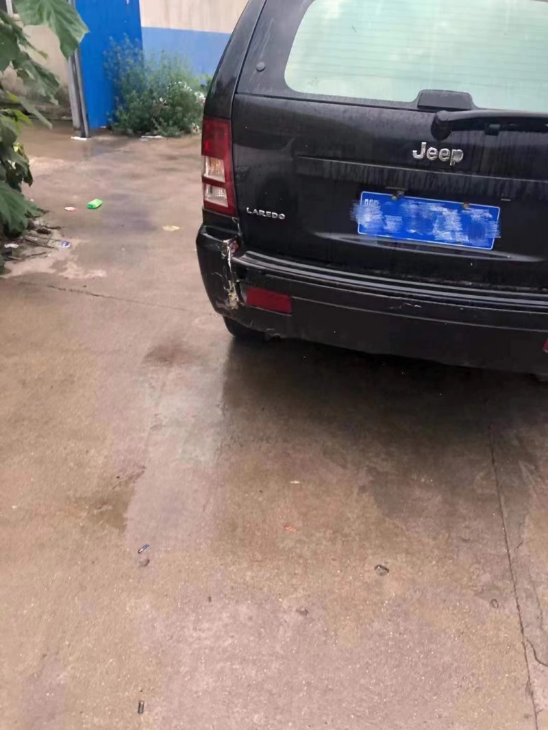 濟寧09年Jeep大切諾基6