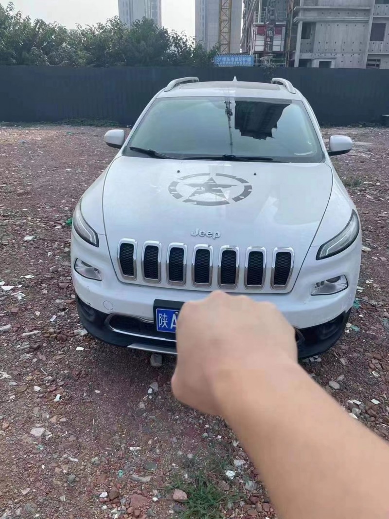 西安17年Jeep自由光4