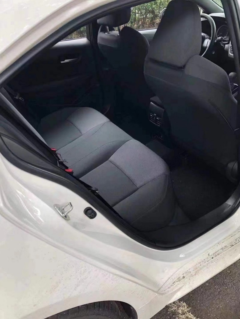 武汉21年丰田雷凌4