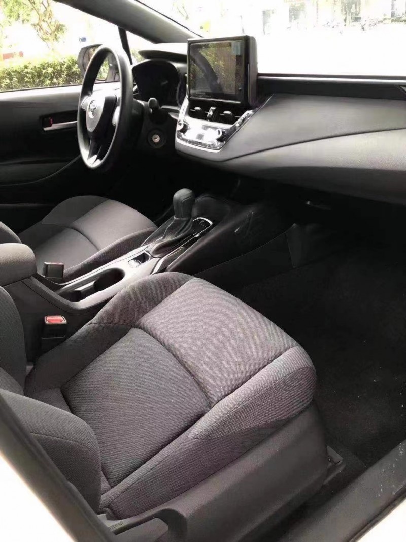 武汉21年丰田雷凌5