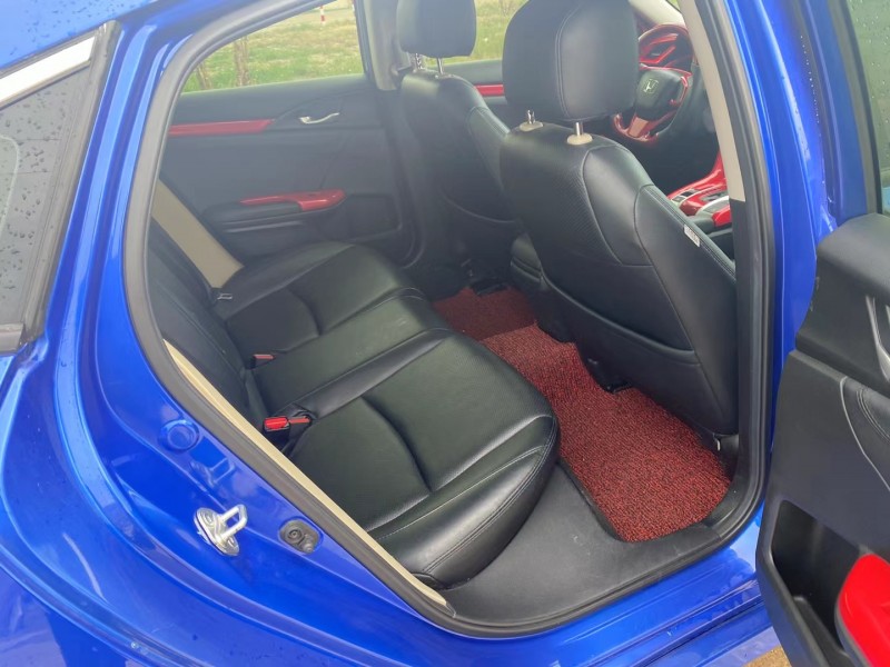 广州19年本田思域3