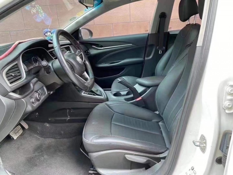 枣庄18年别克英朗5