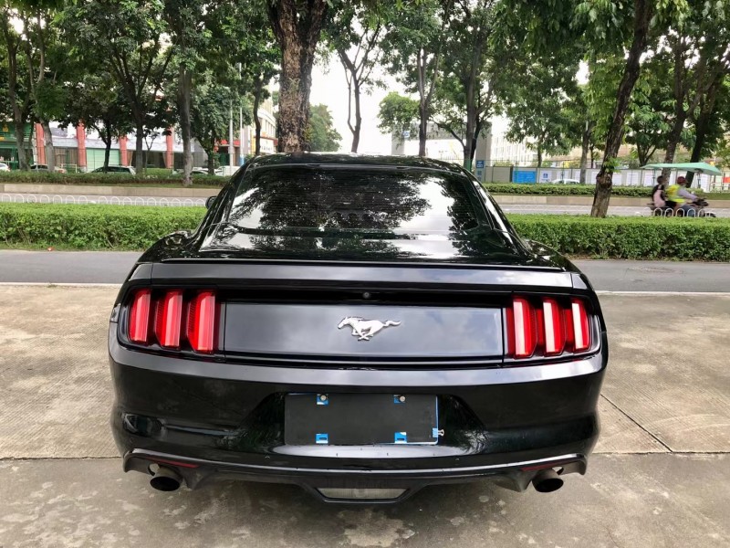 广州15年福特野马5