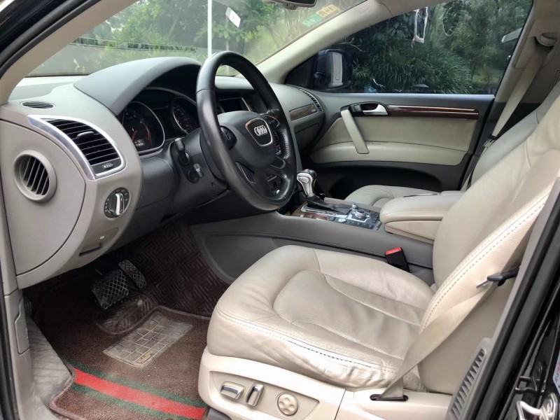 广州13年奥迪Q75