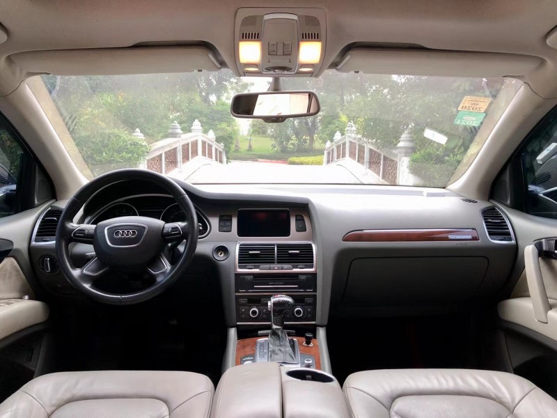 广州13年奥迪Q76