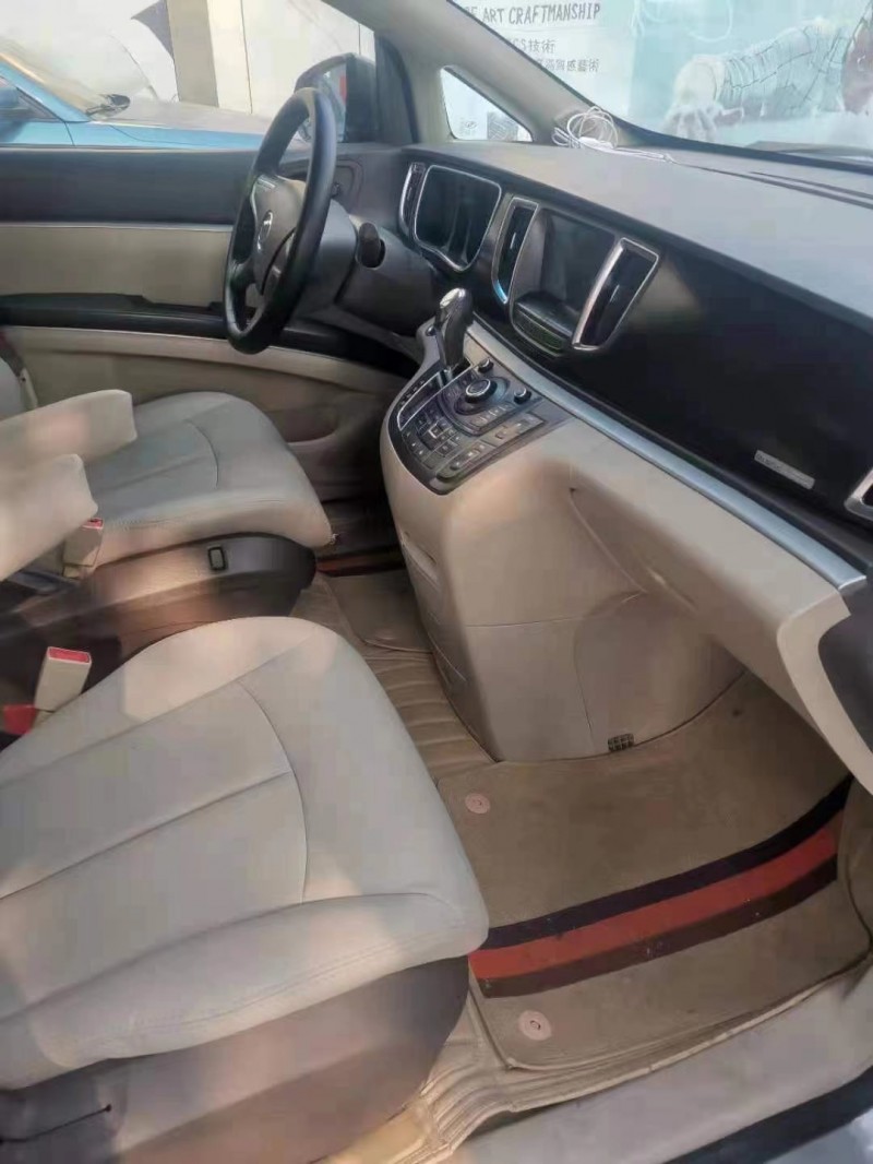 济宁12年别克GL84