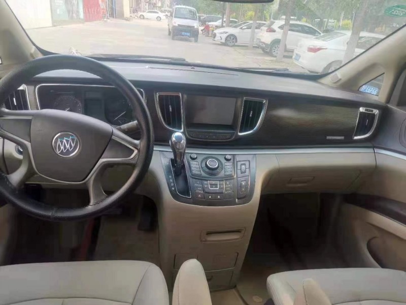 济宁12年别克GL85