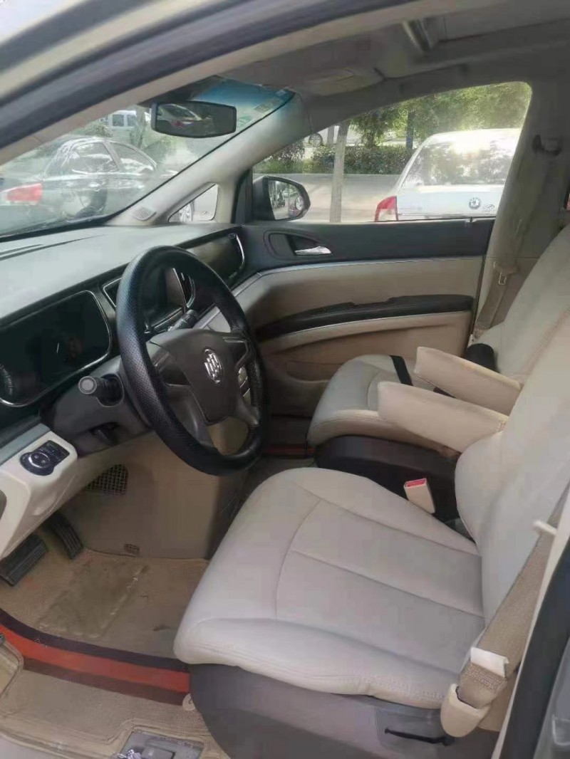 济宁12年别克GL87