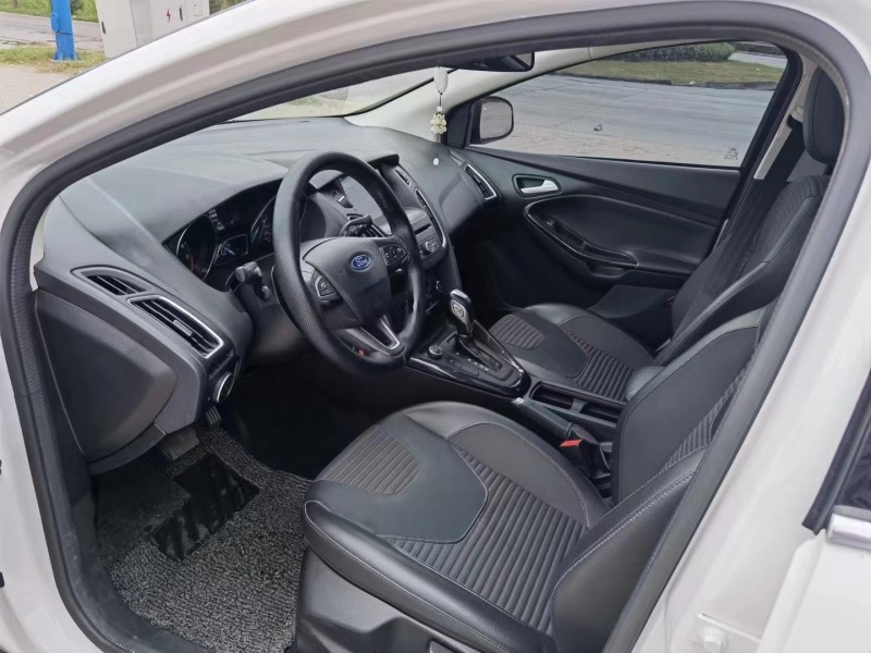 徐州17年福特福克斯7