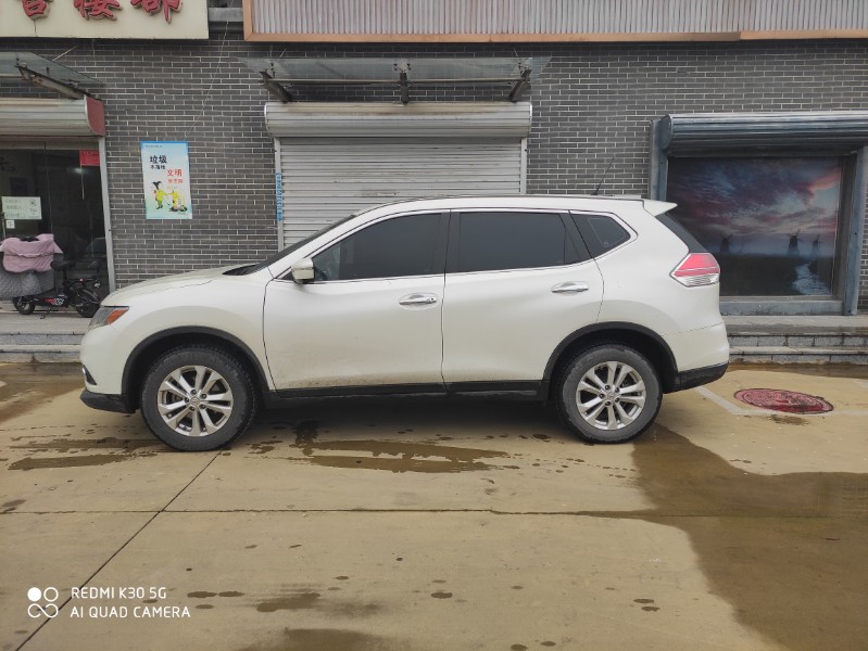 保定15年日产奇骏3