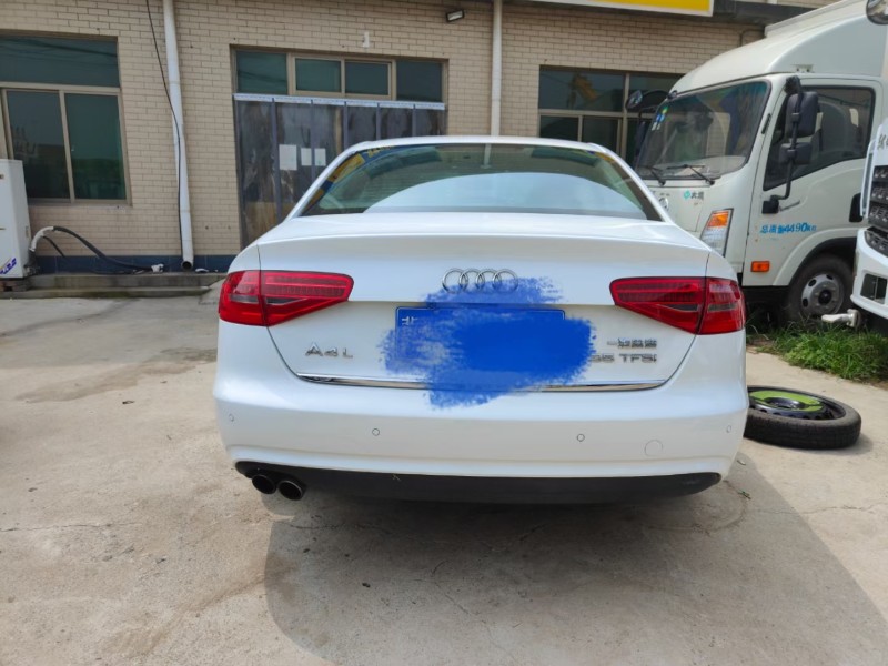 保定15年奥迪A4L5
