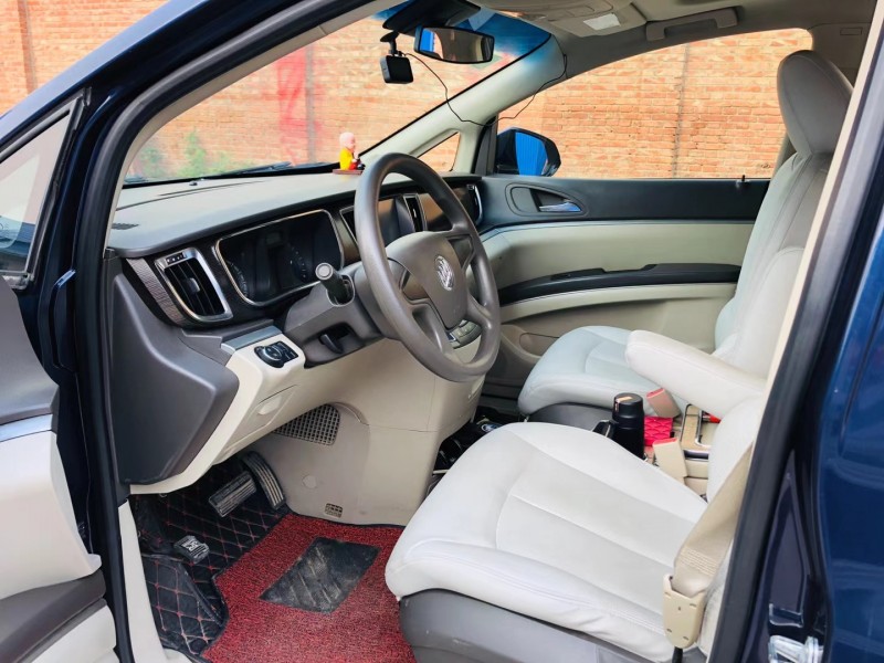 廊坊12年别克GL88