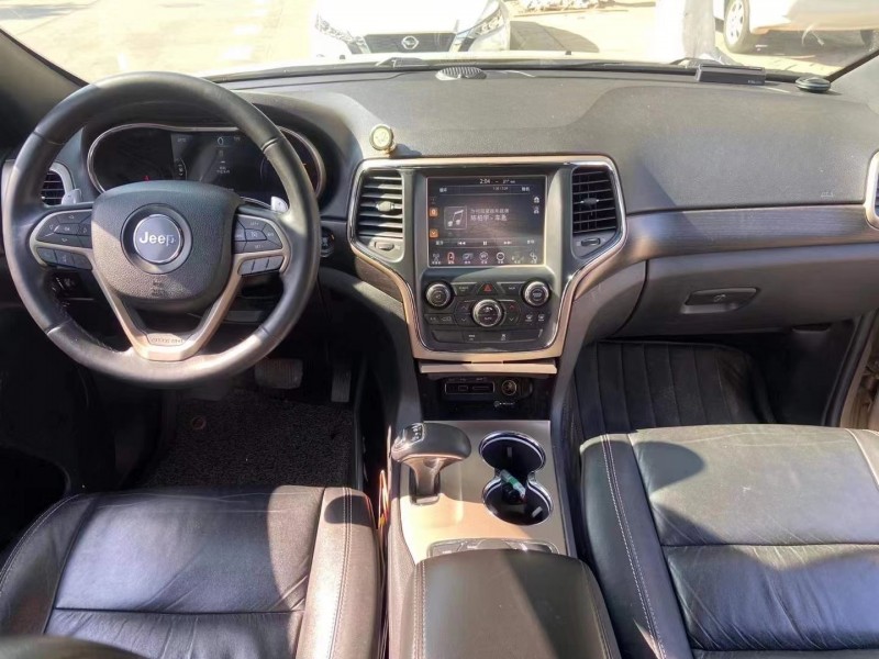 珠海14年Jeep大切諾基7