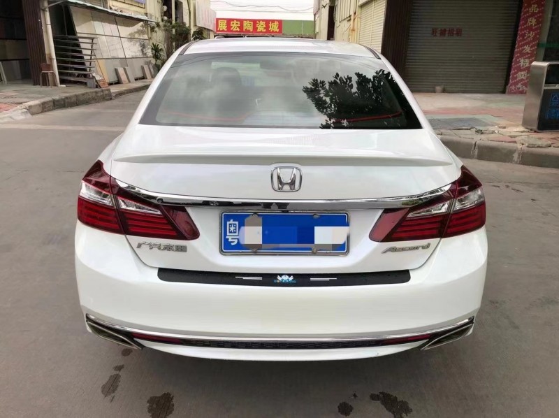 广州17年本田雅阁7