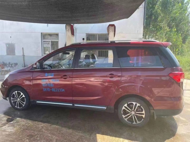 西安17年比速汽車M35