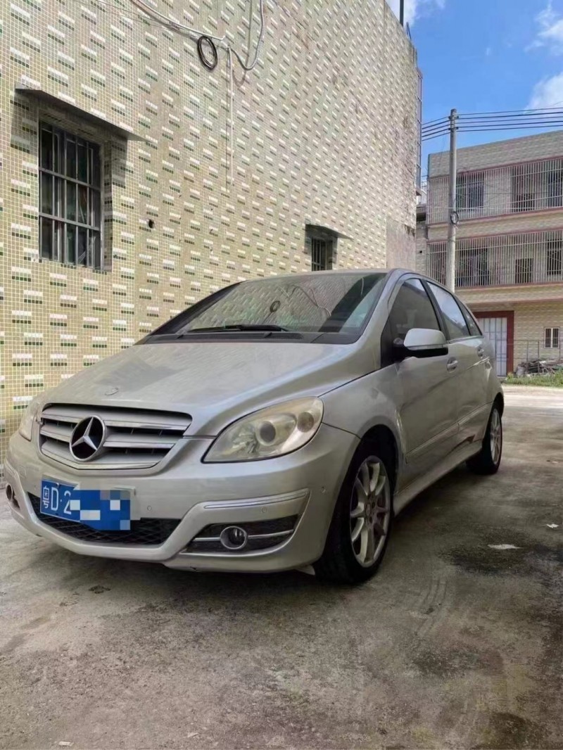 广州11年奔驰B6