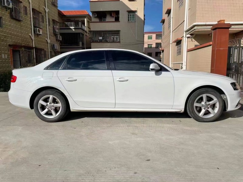 中山14年奧迪A4L5