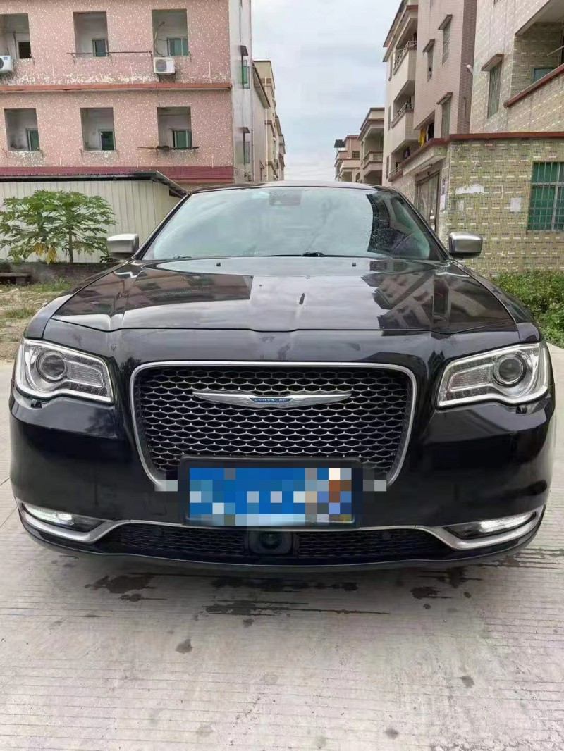 中山17年克萊斯勒300C1