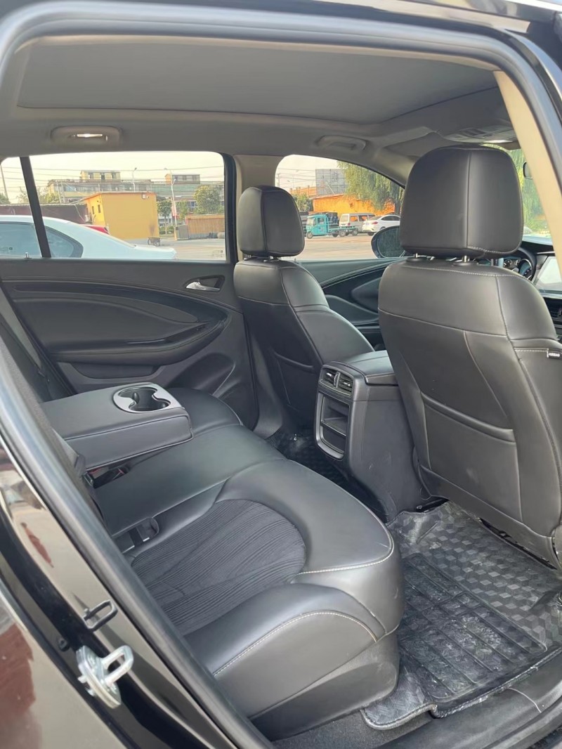 徐州17年别克昂科威4