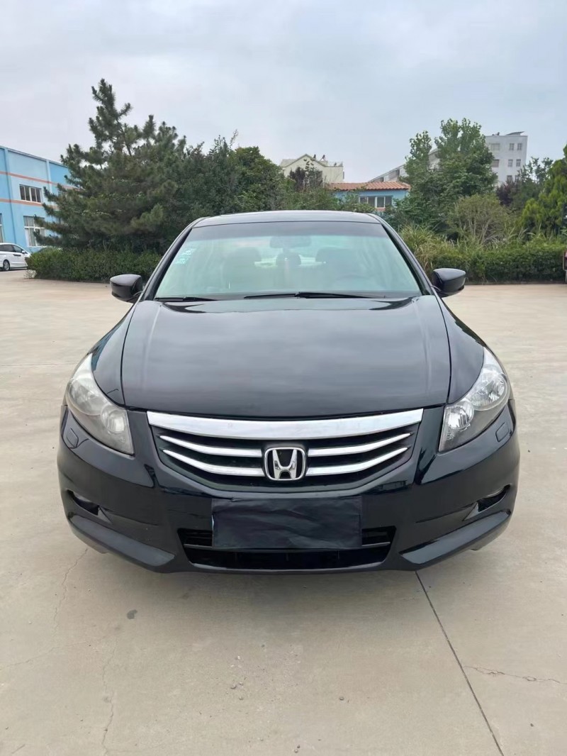 徐州12年本田雅阁1