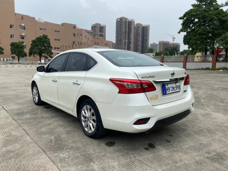 汕頭17年日產軒逸4