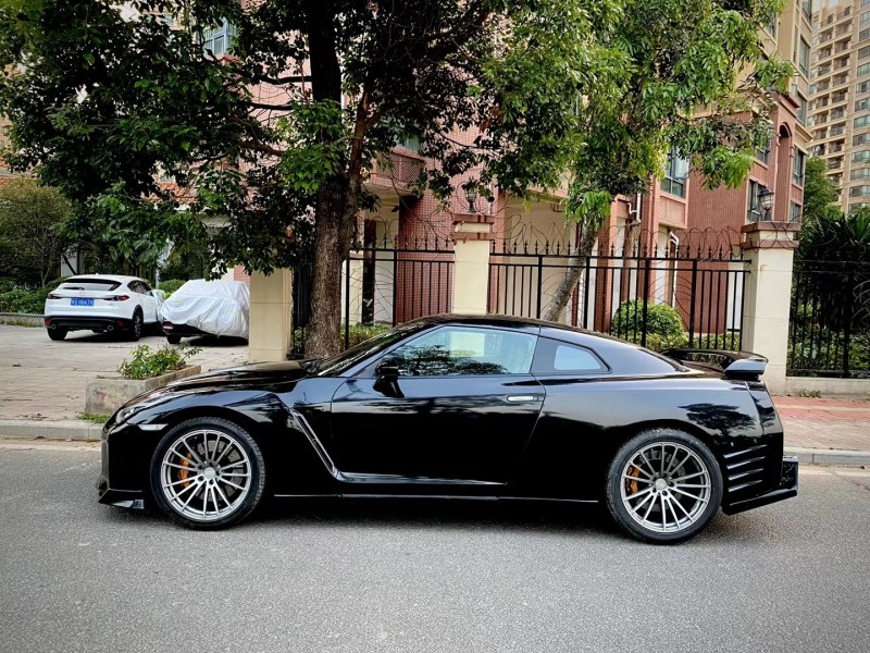 汕頭10年日產GT-R7