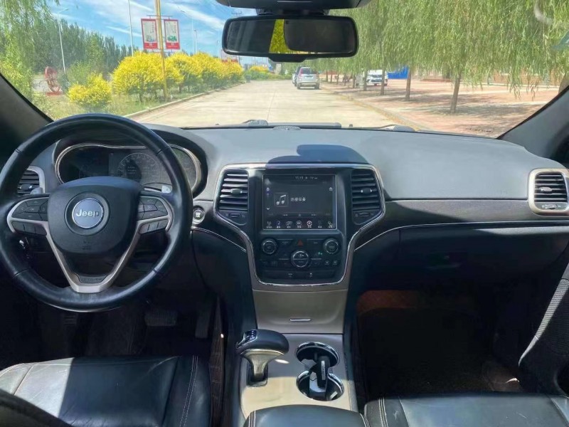 保定15年Jeep大切諾基4