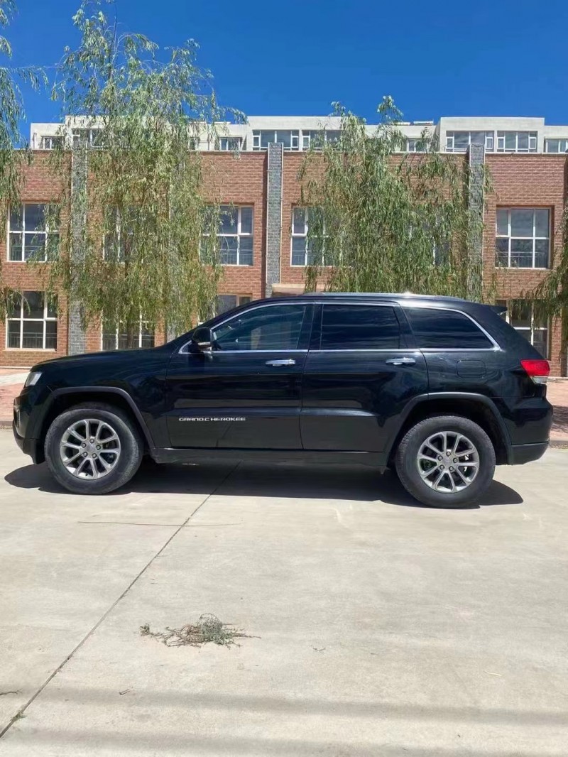 保定15年Jeep大切諾基3