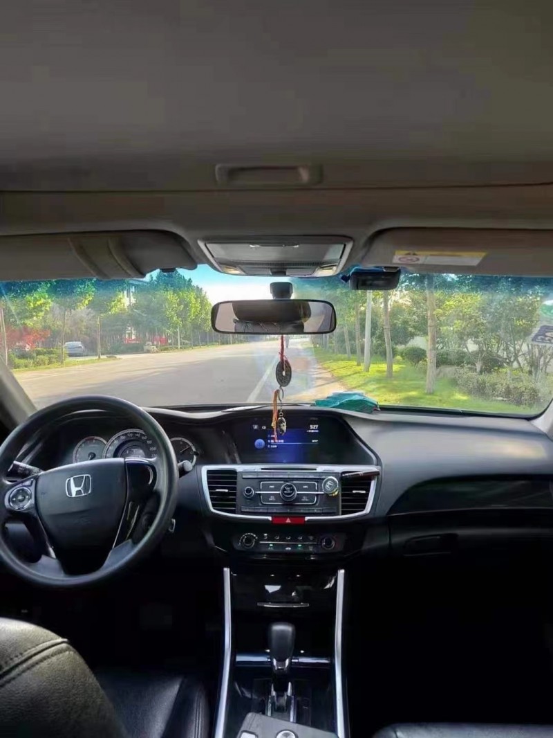 徐州17年本田雅阁5