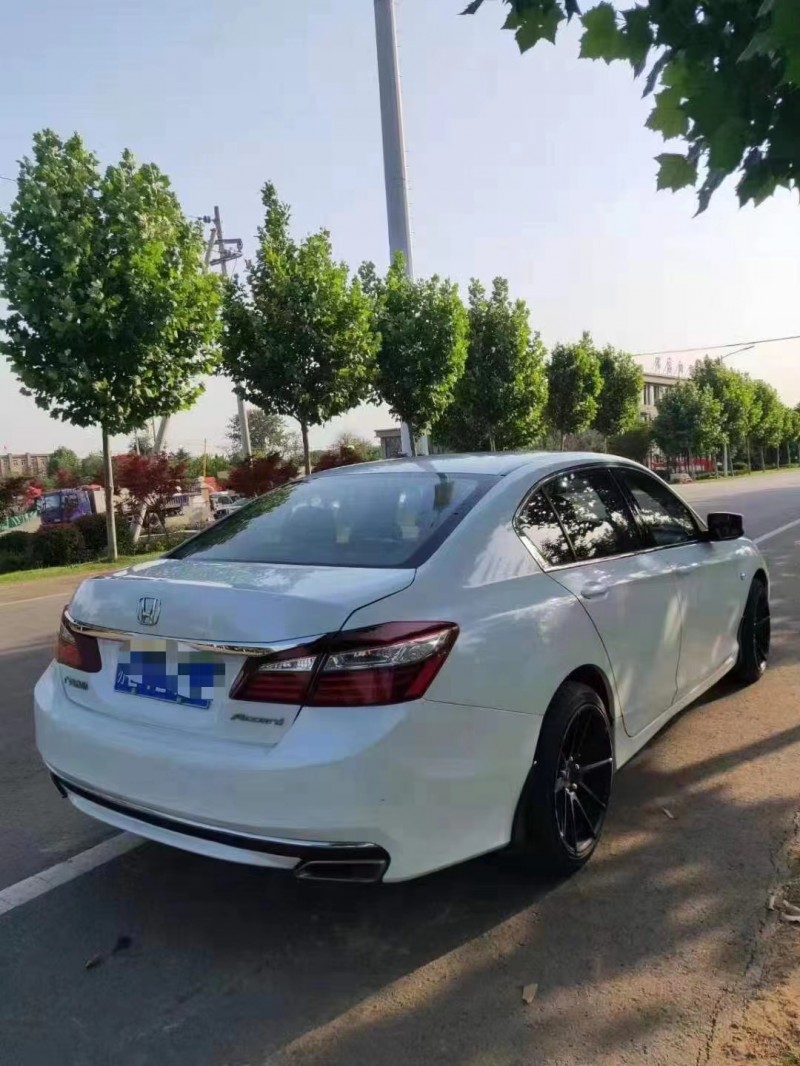 徐州17年本田雅阁7