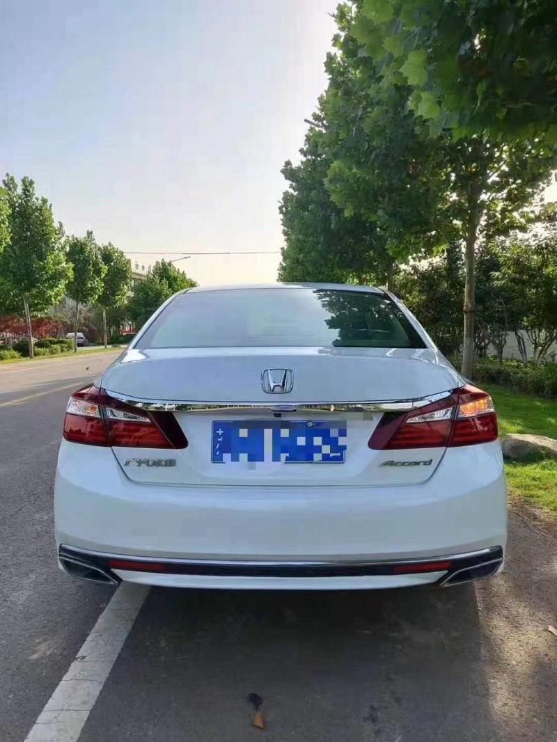 徐州17年本田雅阁9